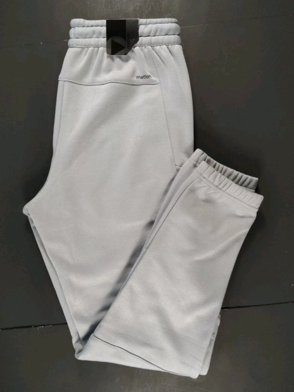 MOTION-NWT-Men’s Grey Slim Fit Heavyweight Leg Pocket Athletic Joggers-Size S